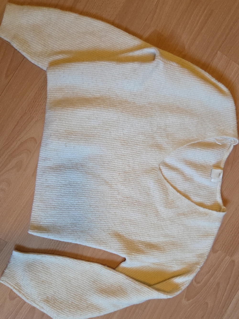 H&M Women's Cream Ribbed V-Neck Sweater